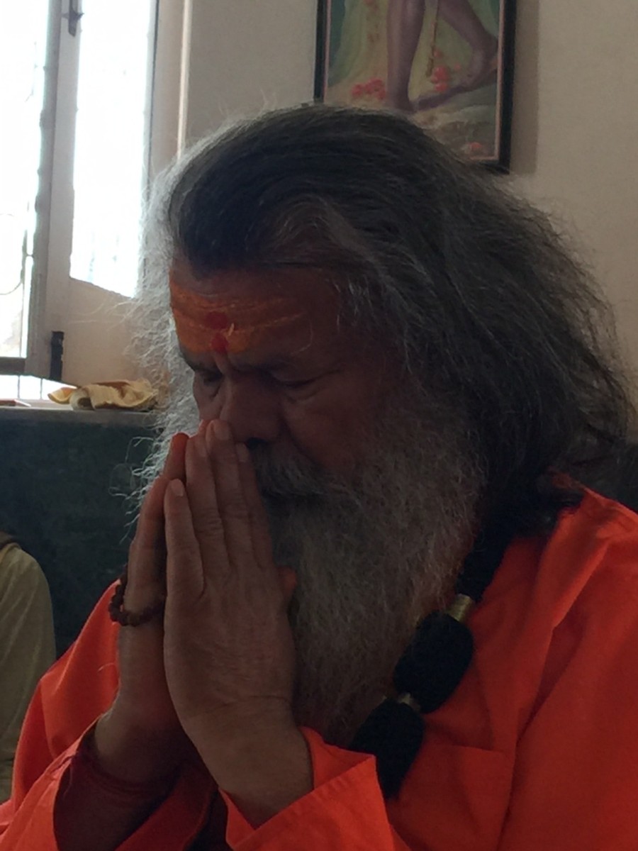 Vishwaguruji prays for World Peace 02